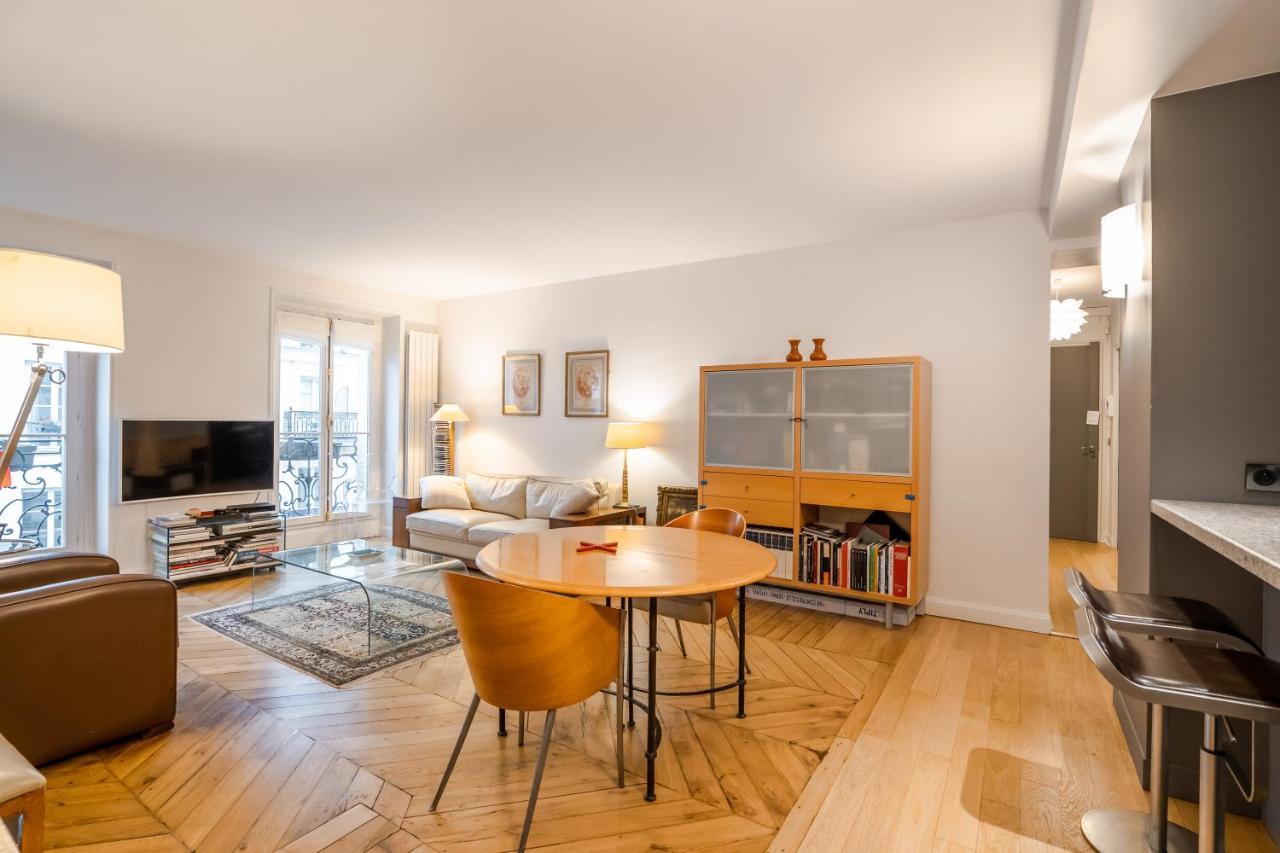Veeve - Pompidou Hideaway Apartment Париж Екстериор снимка