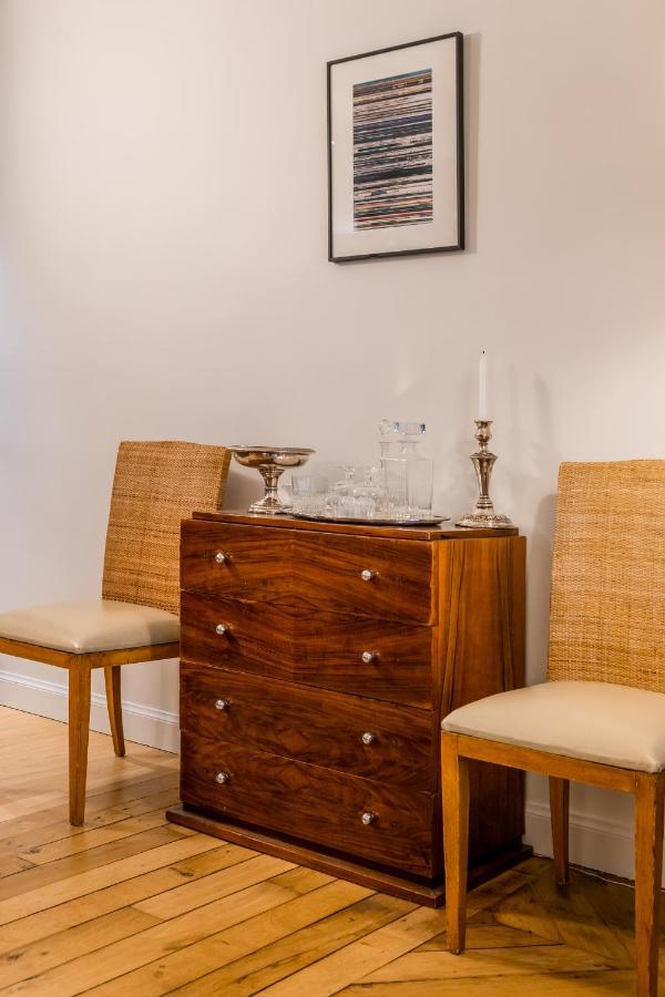 Veeve - Pompidou Hideaway Apartment Париж Екстериор снимка